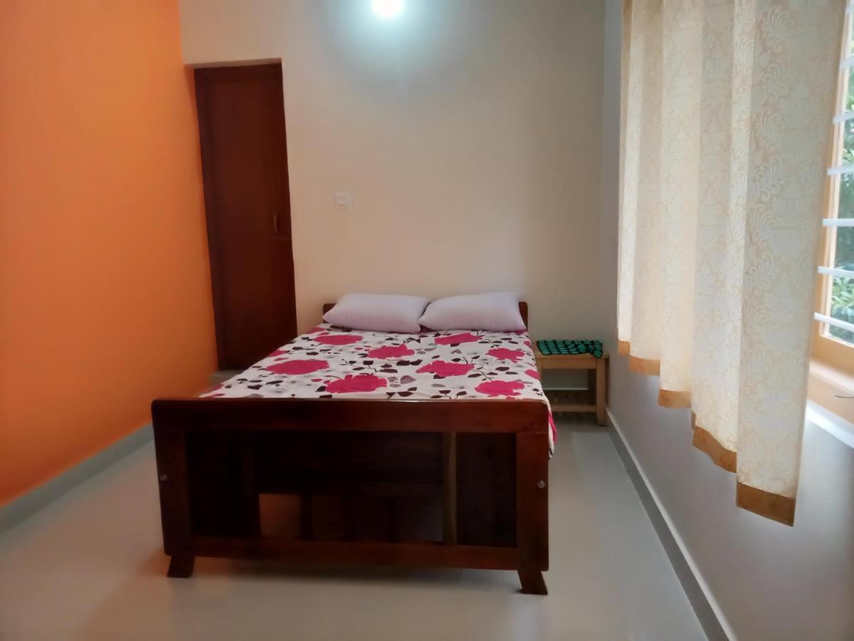 Ferienwohnung Krishna Kuteera Siddāpur Exterior foto